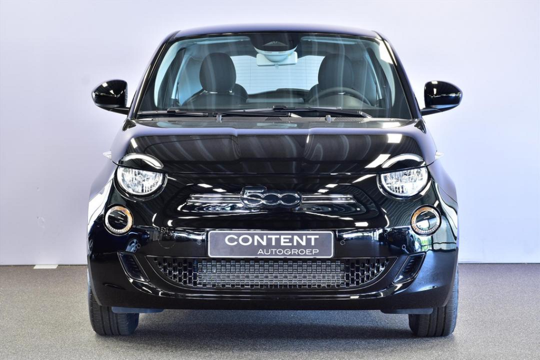 Fiat 500 42kWh 118pk Aut incl. Comfort Pack (Auto komt voor € 2000,- subsidie in aanmerking)